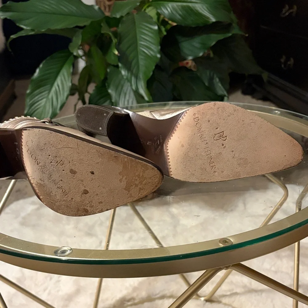 Donald J. Pliner Silver Leather Mules with Star Accents - Picture 5 of 9
